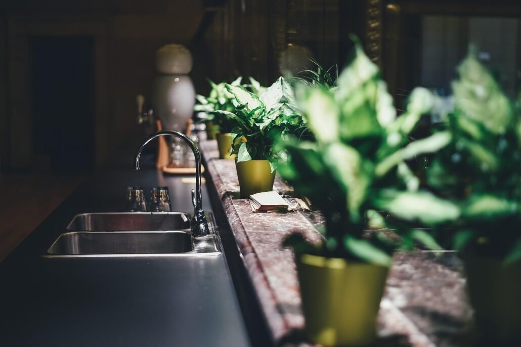 stainless steel kitchen hood cleaning with cloth